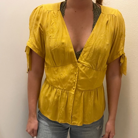 Women’s Mustard Yellow Blouse - Picture 5 of 7